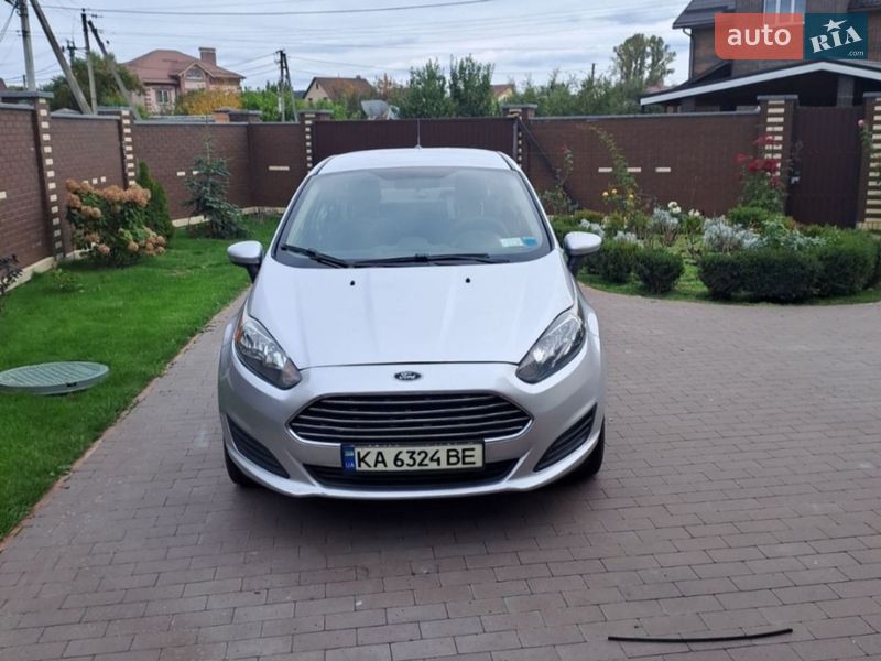 Седан Ford Fiesta 2017 в Києві
