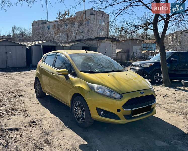 Хэтчбек Ford Fiesta 2013 в Киеве