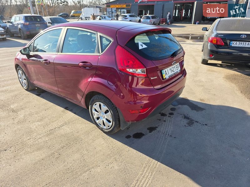 Хэтчбек Ford Fiesta 2011 в Ирпене