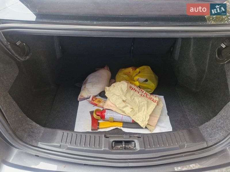 Седан Ford Fiesta 2016 в Киеве фото 10 Седан Ford Fiesta 2016 в Киеве