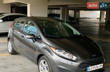 Хетчбек Ford Fiesta 2016 в Києві