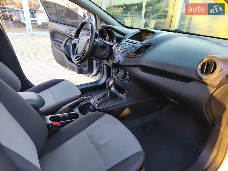 Седан Ford Fiesta 2019 в Днепре