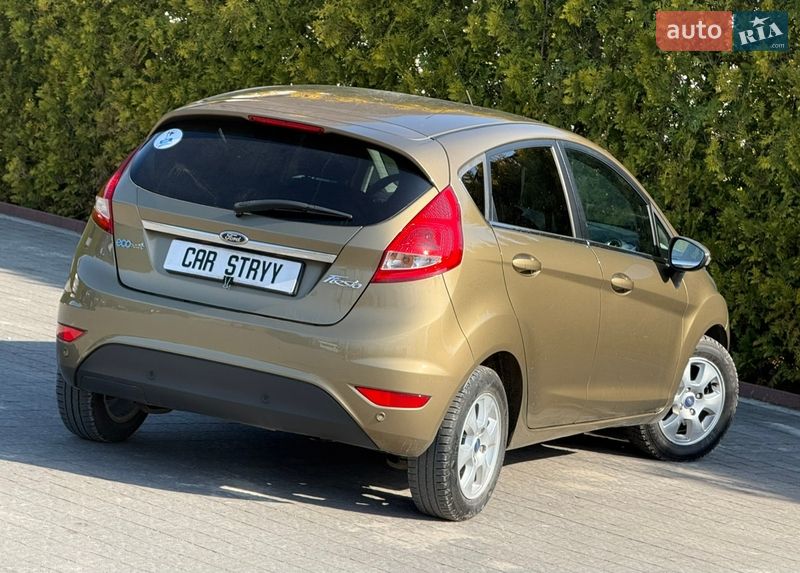 Хэтчбек Ford Fiesta 2011 в Стрые
