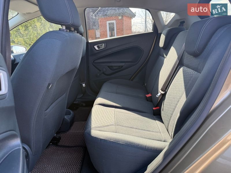 Хэтчбек Ford Fiesta 2011 в Стрые