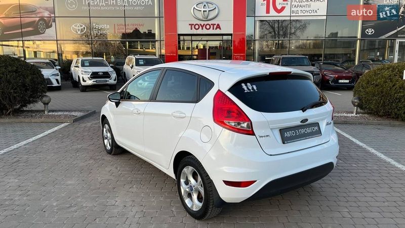 Хэтчбек Ford Fiesta 2011 в Хмельницком
