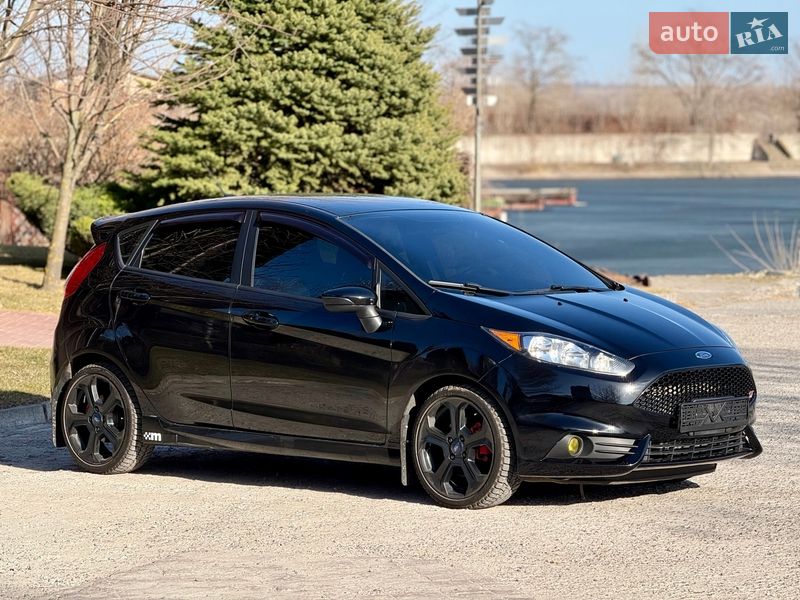 Хэтчбек Ford Fiesta 2018 в Днепре
