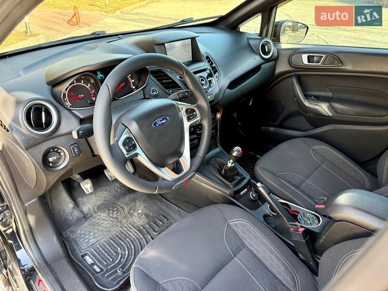 Хэтчбек Ford Fiesta 2018 в Днепре