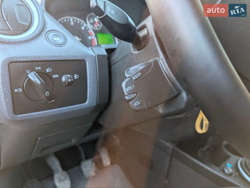 Хетчбек Ford Fiesta 2008 в Калинівці фото 36 Хетчбек Ford Fiesta 2008 в Калинівці