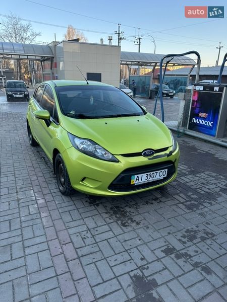 Хэтчбек Ford Fiesta 2012 в Киеве