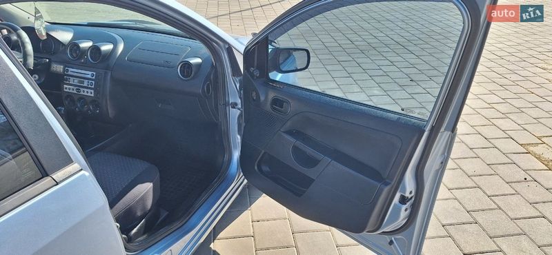 Хэтчбек Ford Fiesta 2005 в Черкассах