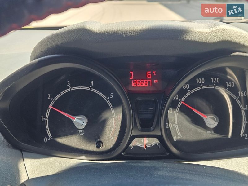 Хетчбек Ford Fiesta 2011 в Виноградові