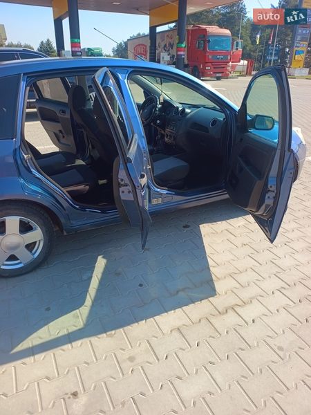 Хэтчбек Ford Fiesta 2006 в Судовой Вишне фото 23 Хэтчбек Ford Fiesta 2006 в Судовой Вишне