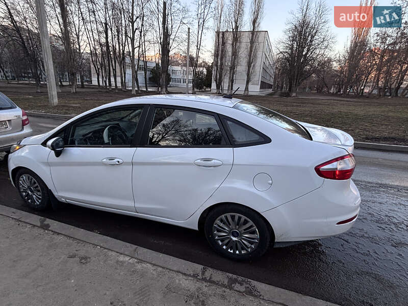 Седан Ford Fiesta 2019 в Харькове