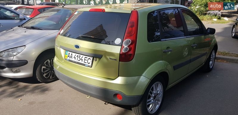 Хэтчбек Ford Fiesta 2007 в Киеве