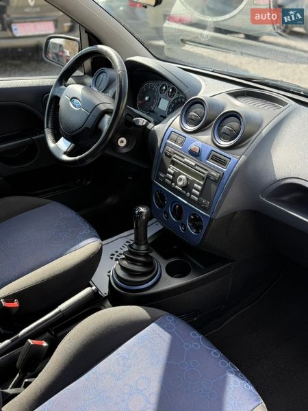 Хэтчбек Ford Fiesta 2008 в Луцке