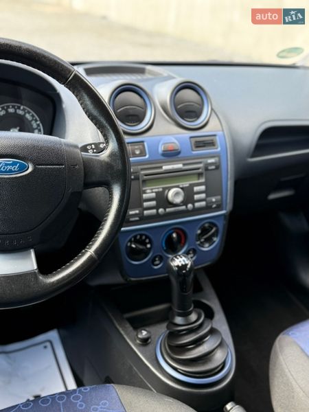 Хэтчбек Ford Fiesta 2008 в Луцке