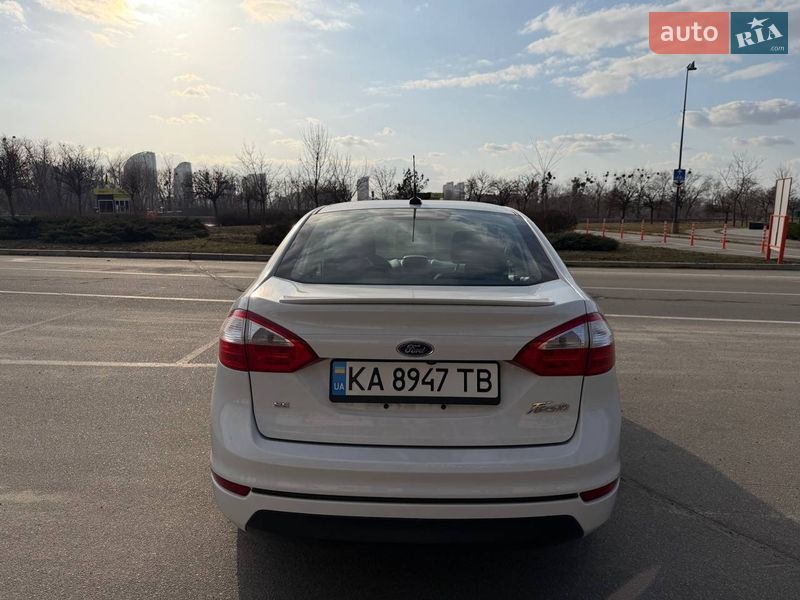 Седан Ford Fiesta 2019 в Киеве