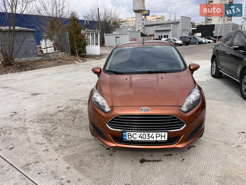 Хэтчбек Ford Fiesta 2013 в Львове