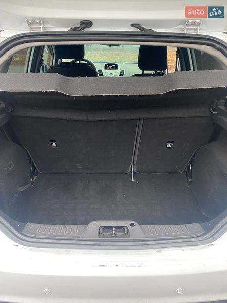 Хэтчбек Ford Fiesta 2014 в Ставище фото 12 Хэтчбек Ford Fiesta 2014 в Ставище