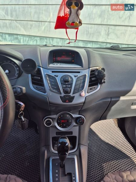 Хэтчбек Ford Fiesta 2011 в Харькове фото 8 Хэтчбек Ford Fiesta 2011 в Харькове