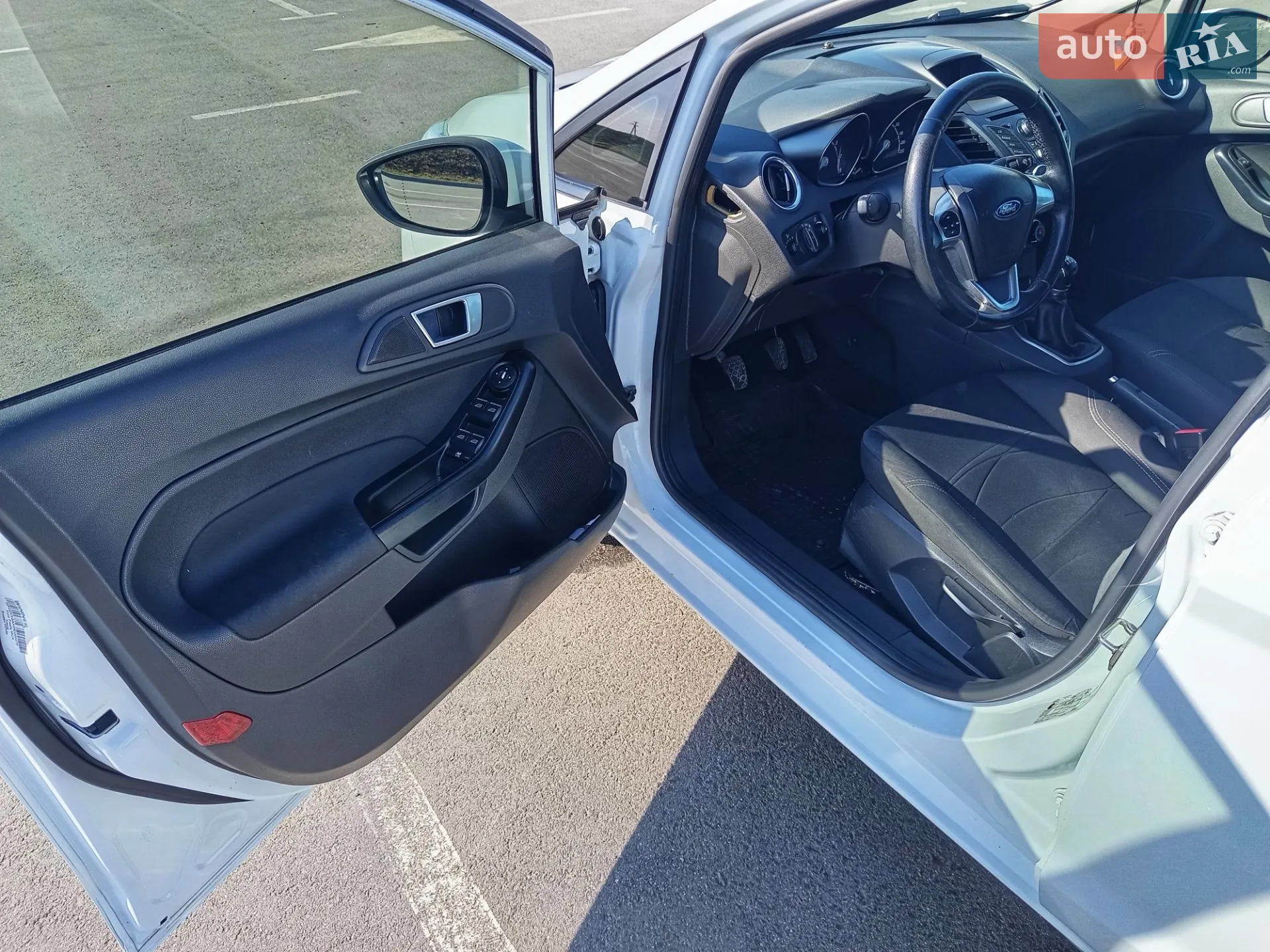 2014 Ford Fiesta - мініатюра 8