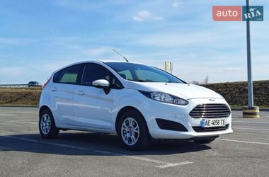 Хэтчбек Ford Fiesta 2014 в Львове