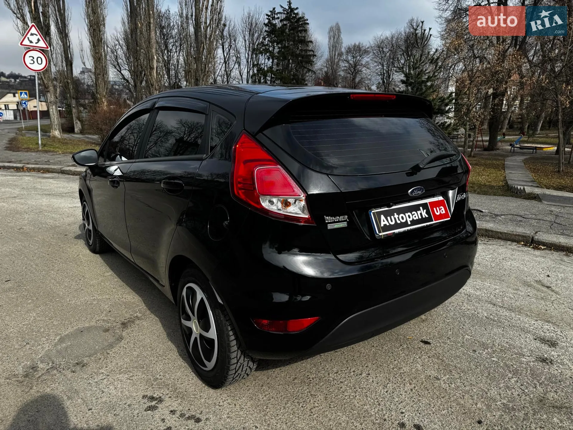 2016 Ford Fiesta - мініатюра 9