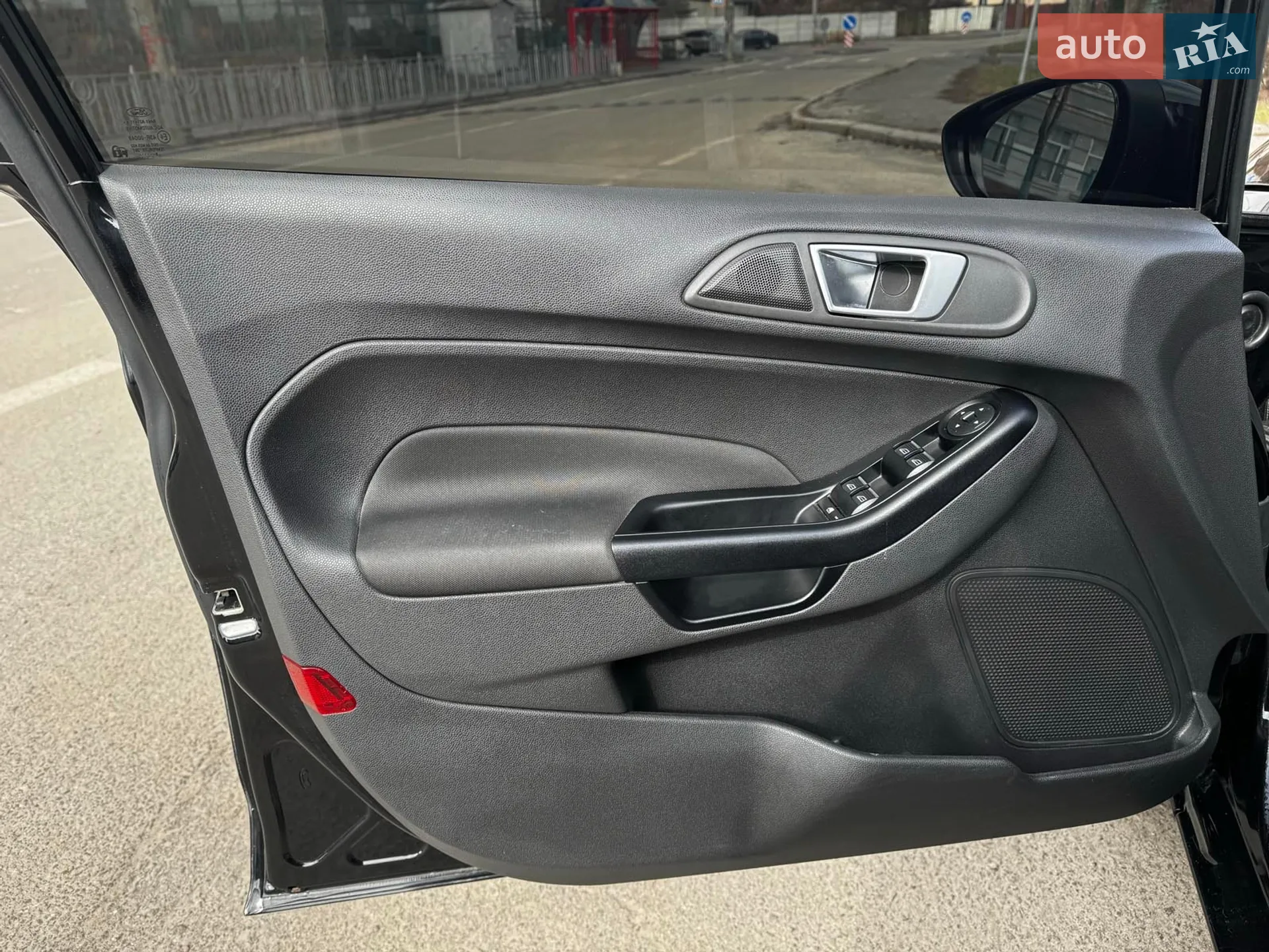 2016 Ford Fiesta - мініатюра 12