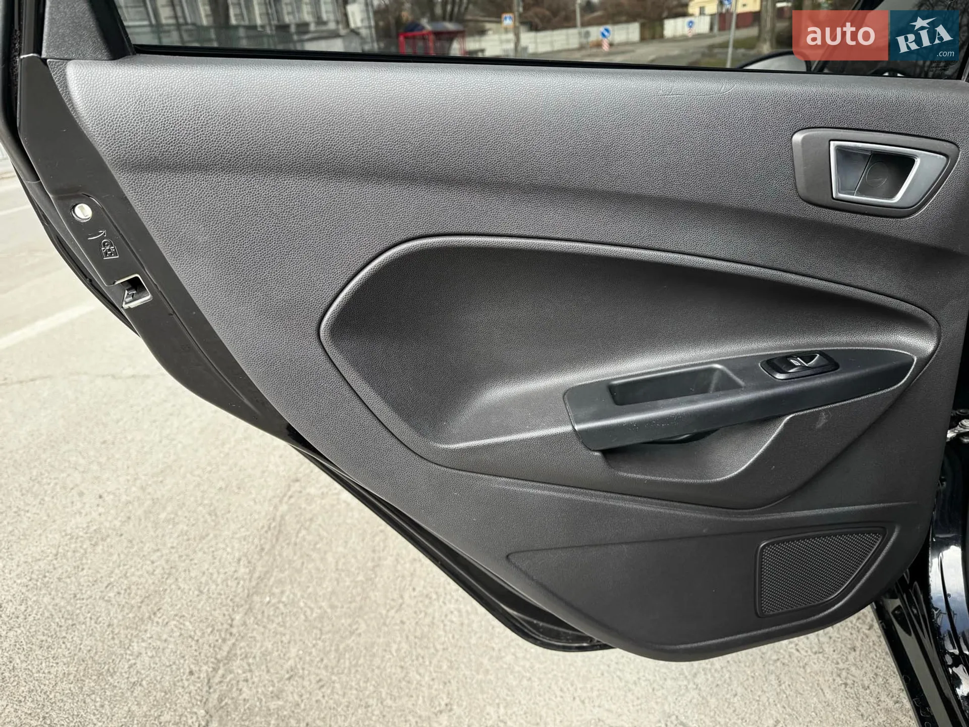 2016 Ford Fiesta - мініатюра 24