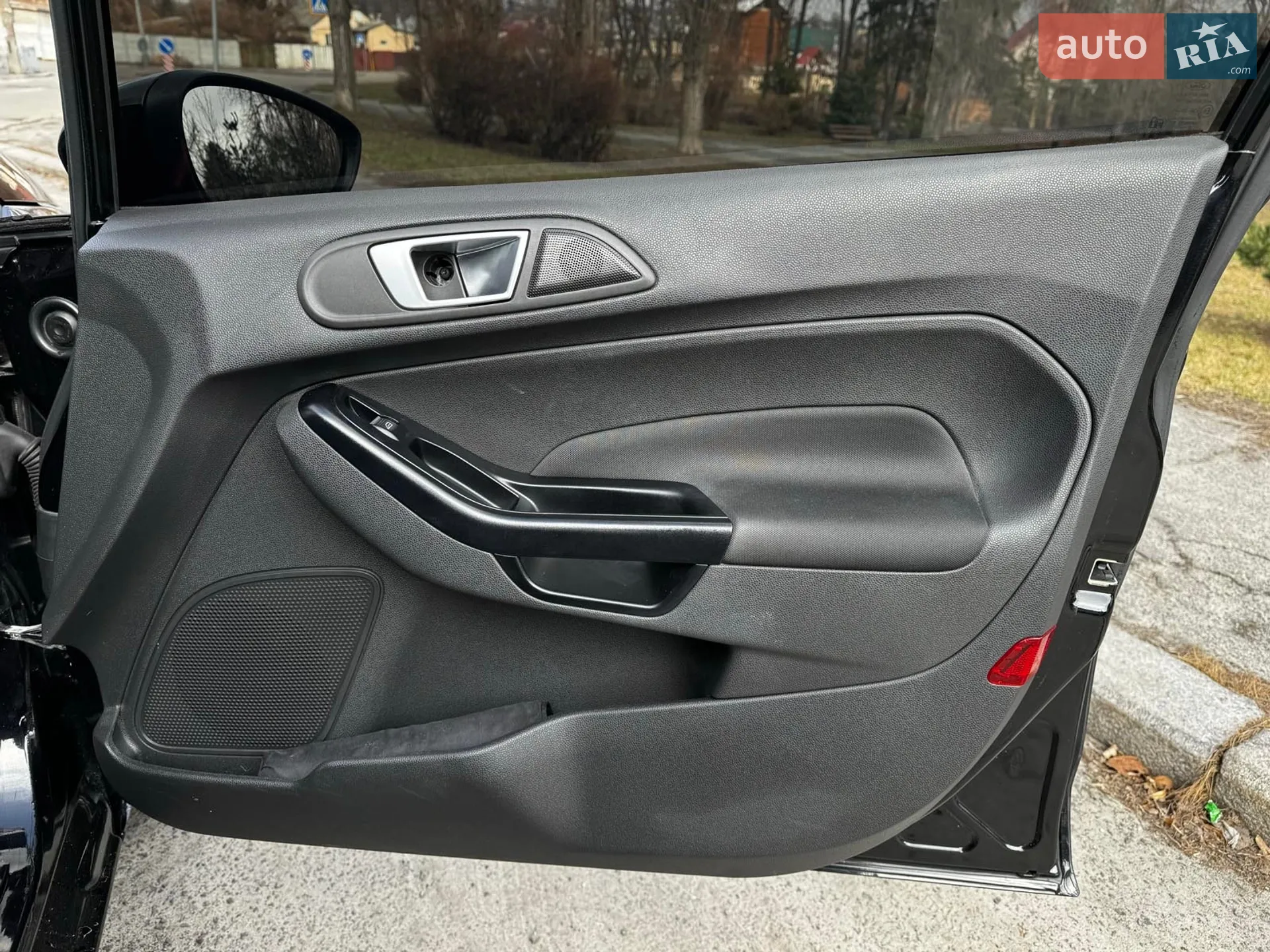 2016 Ford Fiesta - мініатюра 29