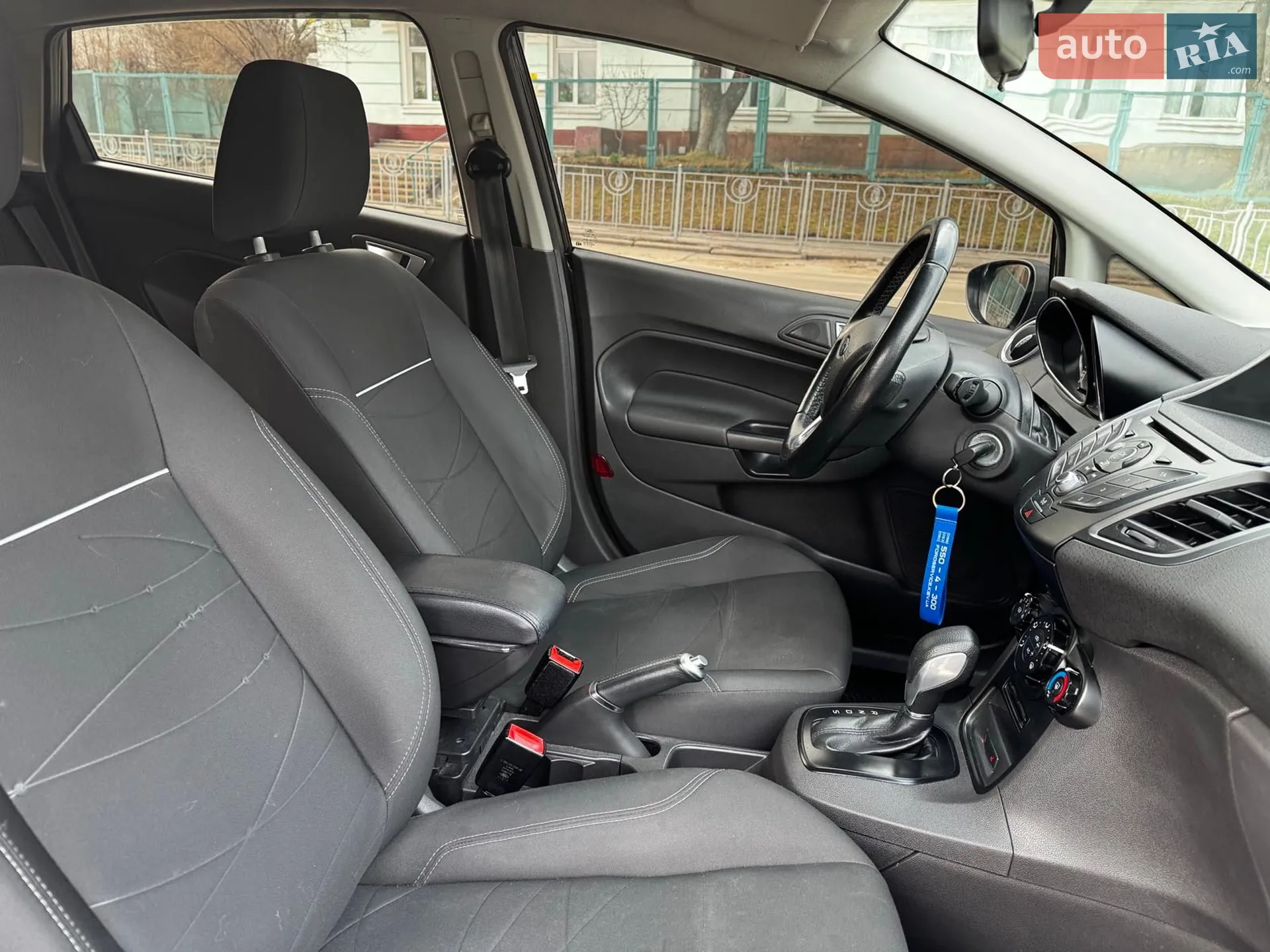 2016 Ford Fiesta - мініатюра 32
