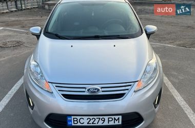 Седан Ford Fiesta 2013 в Львове
