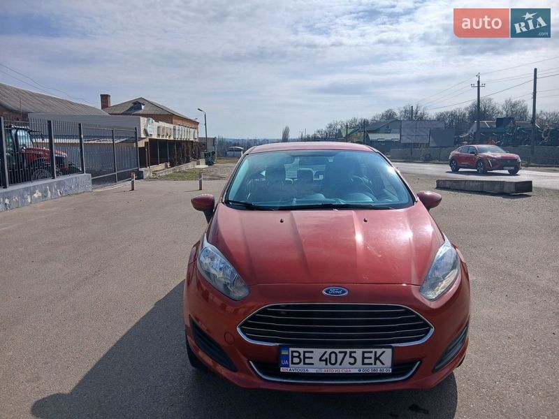 Седан Ford Fiesta 2018 в Первомайську