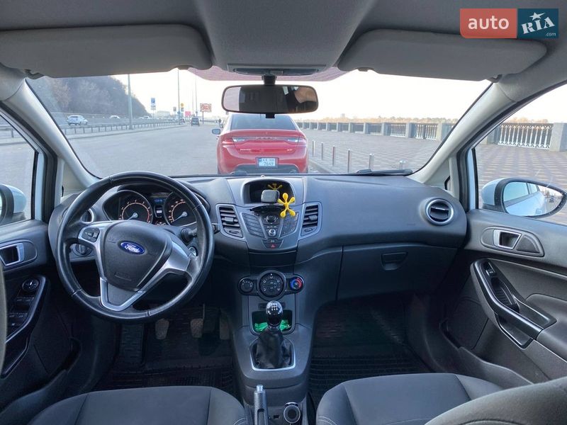 Хэтчбек Ford Fiesta 2013 в Киеве