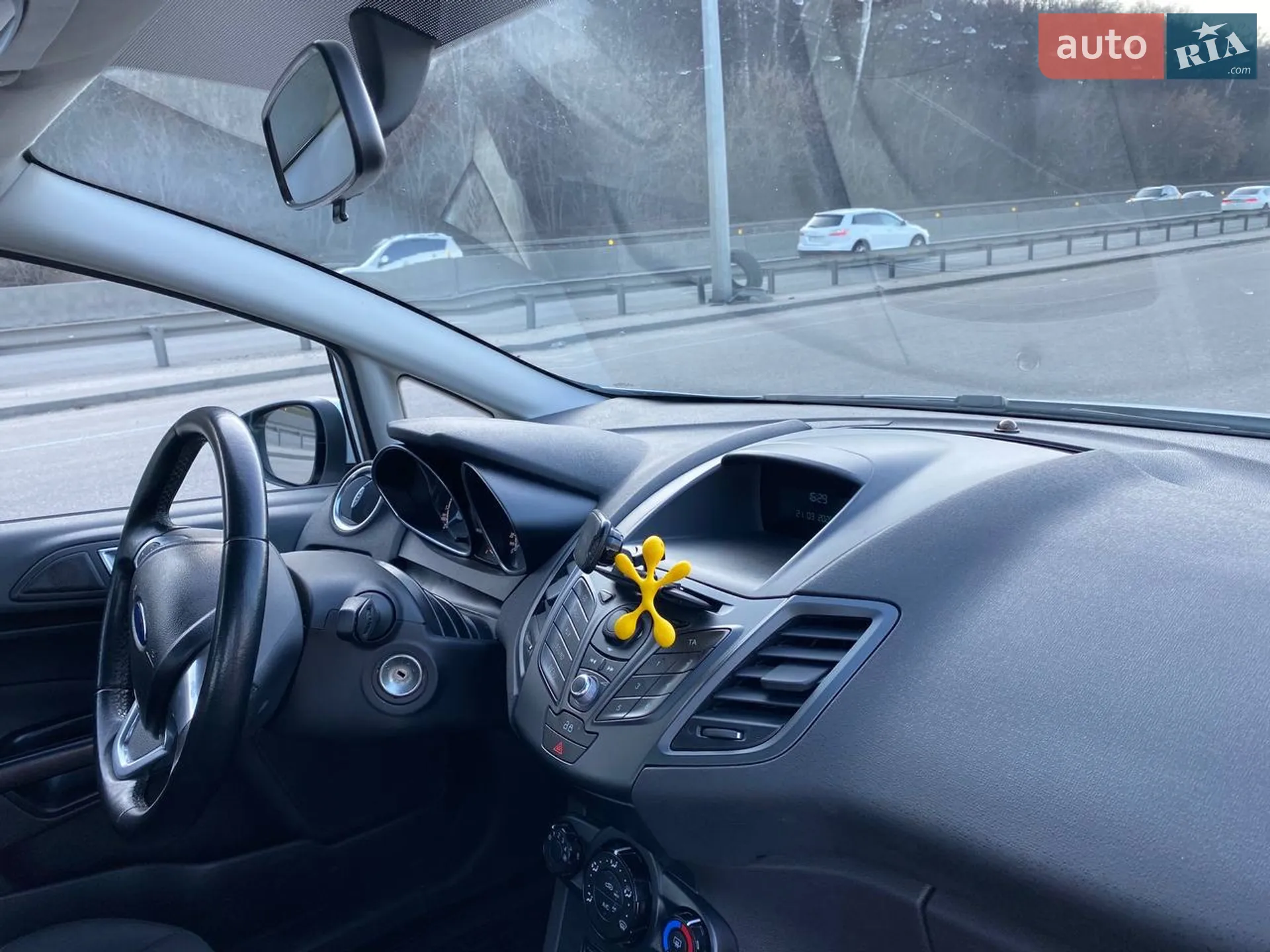 2013 Ford Fiesta - мініатюра 16