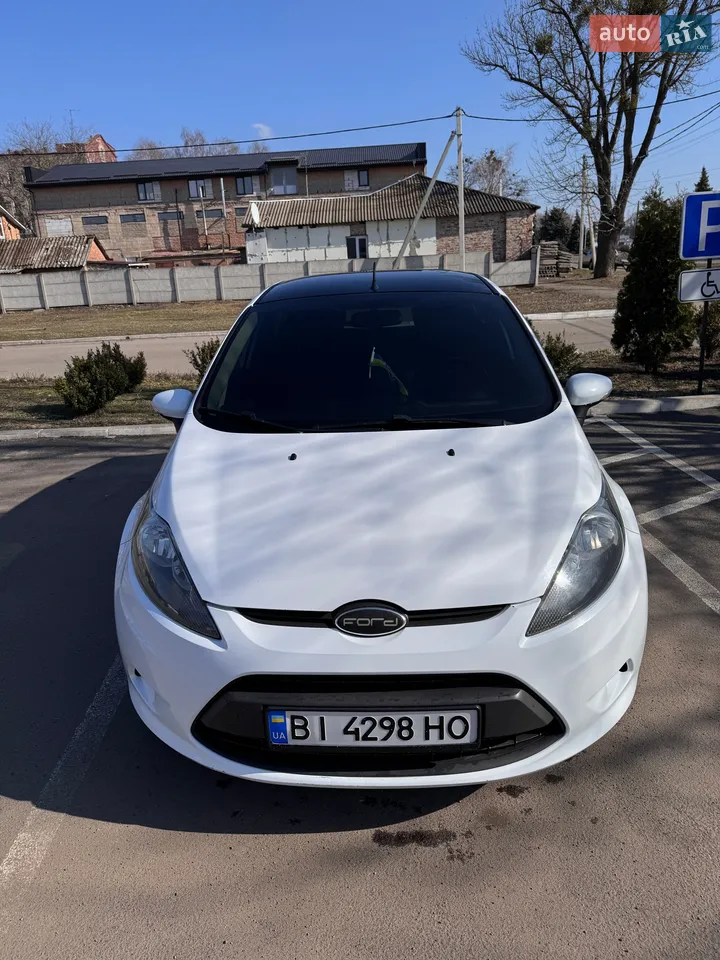 2012 Ford Fiesta - мініатюра 9