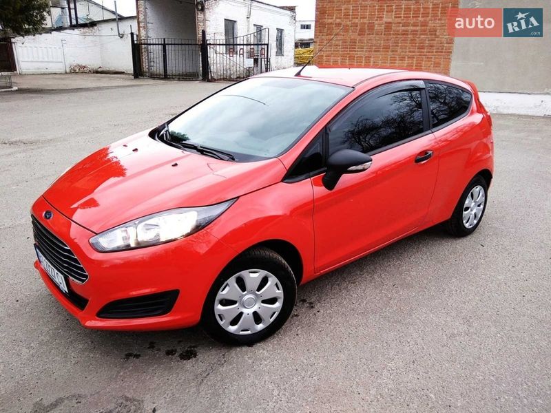 Хетчбек Ford Fiesta 2013 в Лубнах