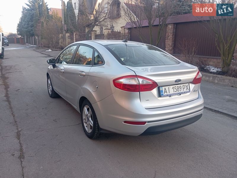 Седан Ford Fiesta 2019 в Вишневому