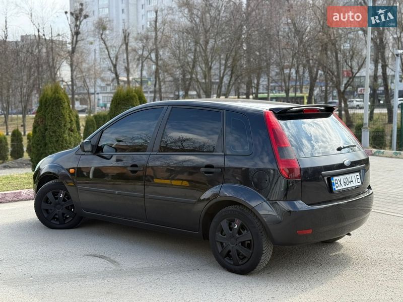 Хетчбек Ford Fiesta 2004 в Хмельницькому