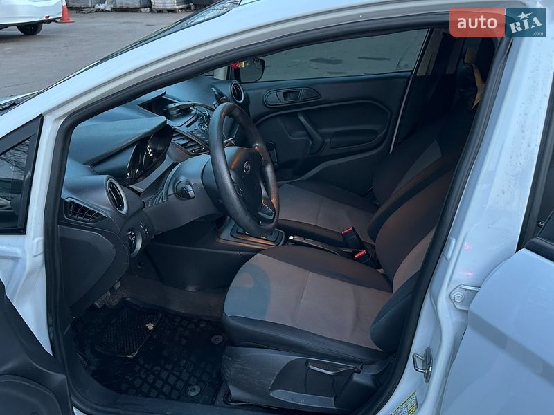 Седан Ford Fiesta 2019 в Киеве