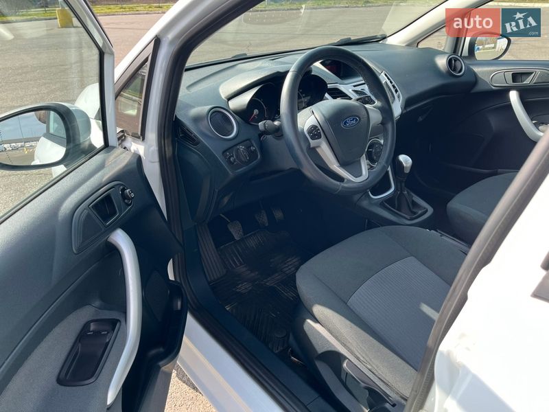 Хэтчбек Ford Fiesta 2011 в Одессе