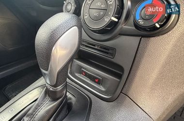 Хетчбек Ford Fiesta 2016 в Києві