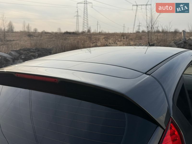 Хэтчбек Ford Fiesta 2016 в Киеве