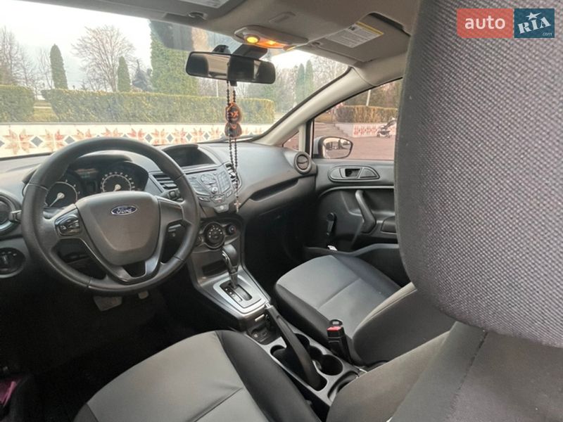 Седан Ford Fiesta 2017 в Житомире