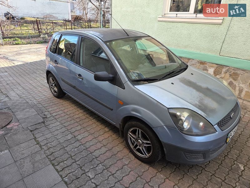 Хэтчбек Ford Fiesta 2006 в Львове