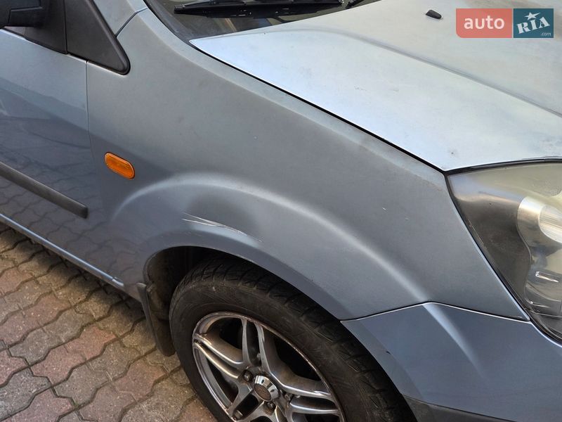 Хэтчбек Ford Fiesta 2006 в Львове