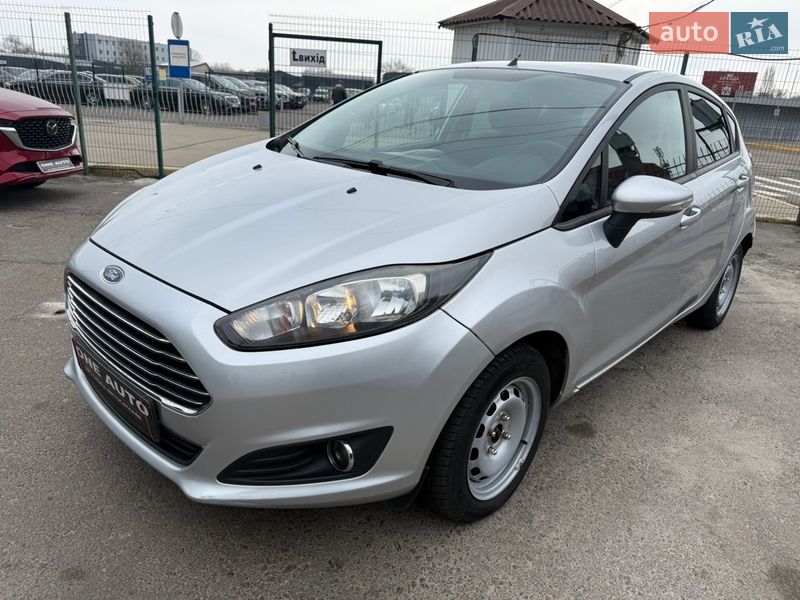 Хэтчбек Ford Fiesta 2014 в Киеве фото 2 Хэтчбек Ford Fiesta 2014 в Киеве