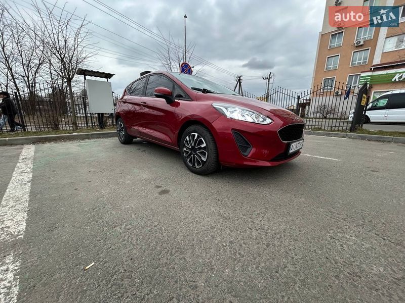 Хэтчбек Ford Fiesta 2018 в Софиевской Борщаговке