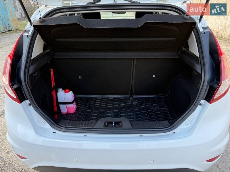 Хэтчбек Ford Fiesta 2017 в Днепре