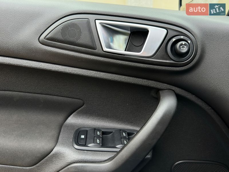 Хэтчбек Ford Fiesta 2014 в Николаеве